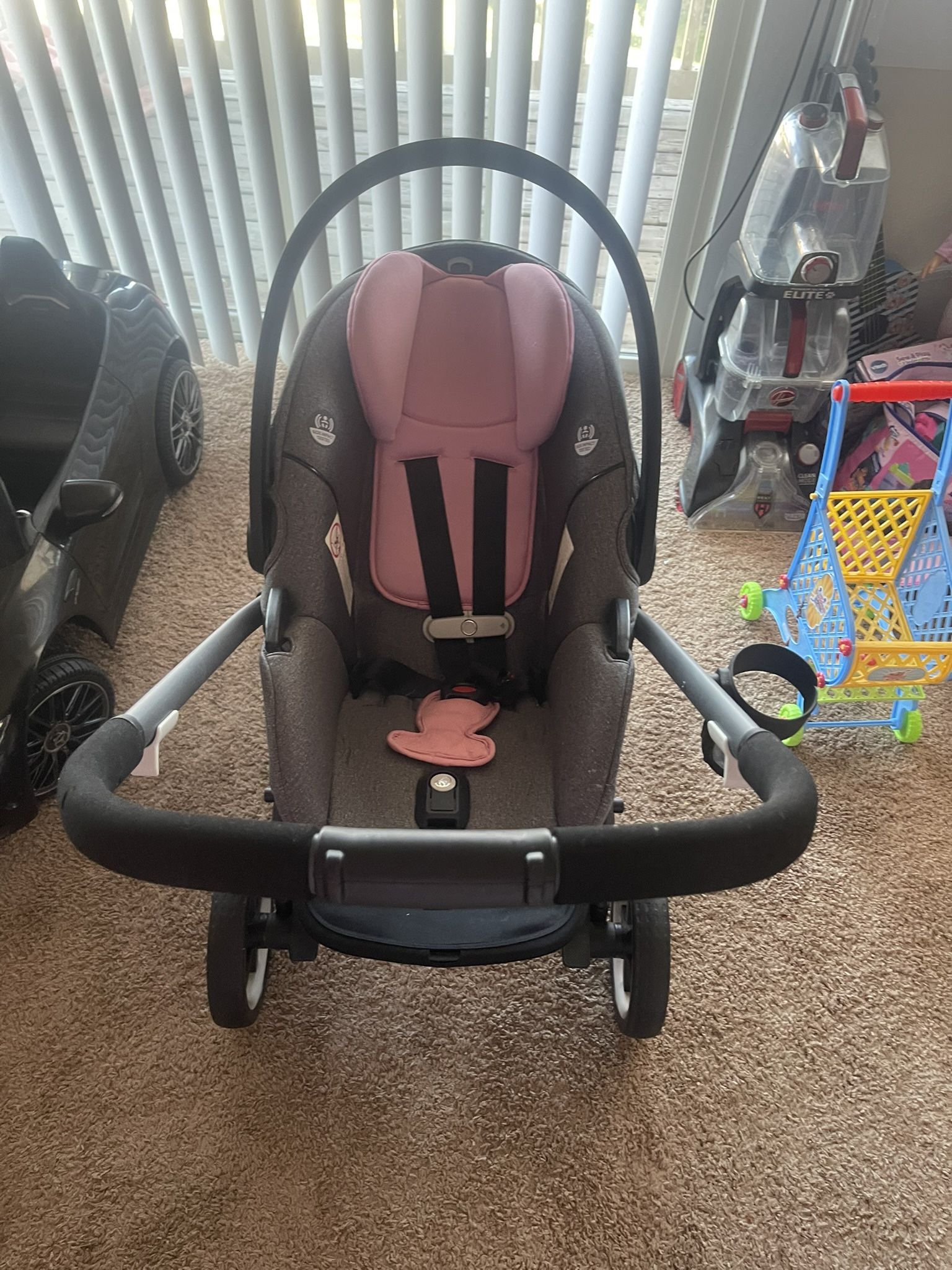 Evenflo Gold Car Seat (missing base) & Stroller Set
