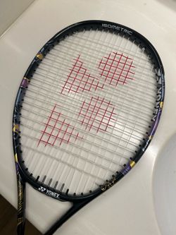 Tennis racquet Yonex