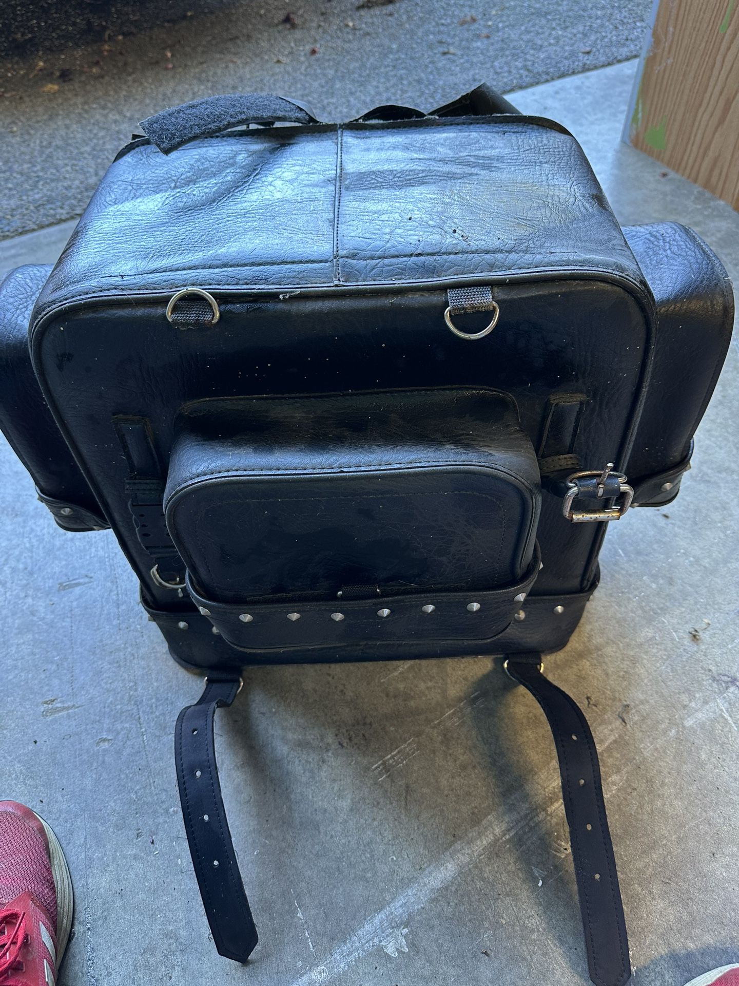 Leather Sissy Bar Bag