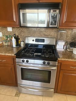 Frigidaire Microwave 1.7 Cu. Ft Over -The- Range