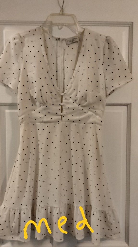Ladies Medium dresses