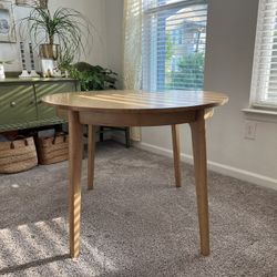Mango Wood Dining Table Seats 4-6