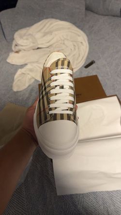 NEW MENS BURBERRY SHOES