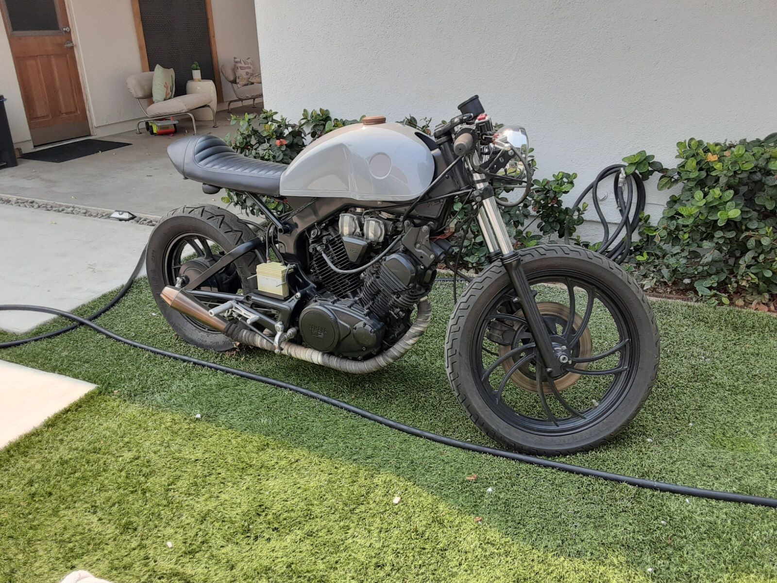 Virago Cafe Racer