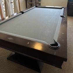 Brunswick 8’ Pool Table 