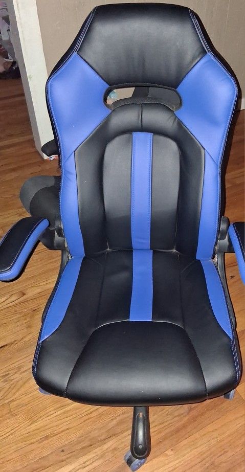 Gaming chair
