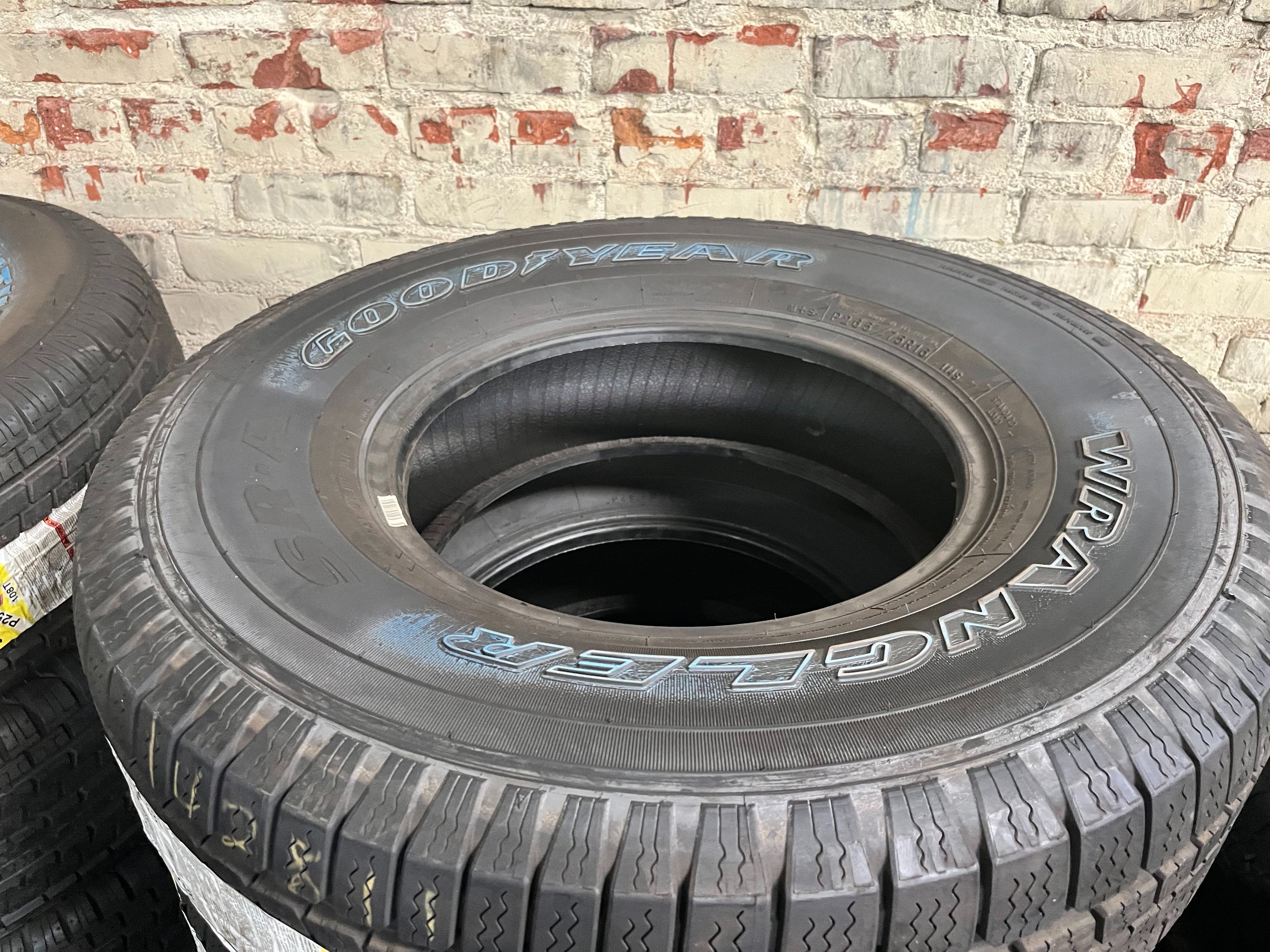 GoodYear Wrangler SR-A Radial Tire P265/75R16 for Truck and SUV