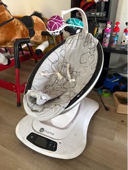 Baby swing