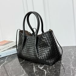 Bottega hand bag