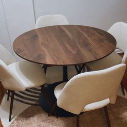 Round Dining Room Set