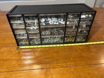 HARDWARE ORGANIZER (HARDWARE INCLUDED)