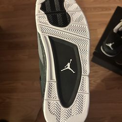 Jordan 4 Fear