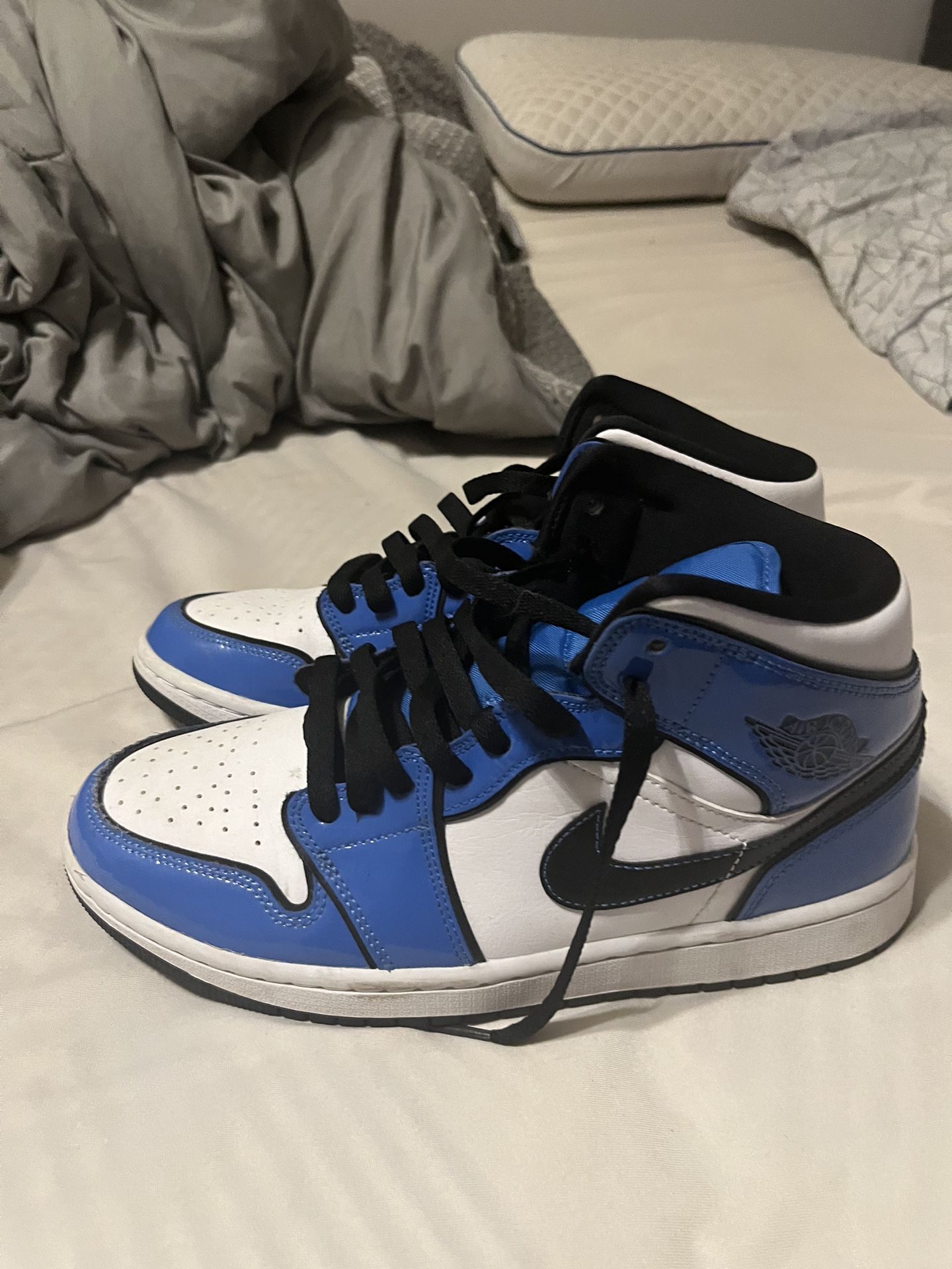 Jordan 1 Mid