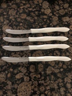 Cutco table knives