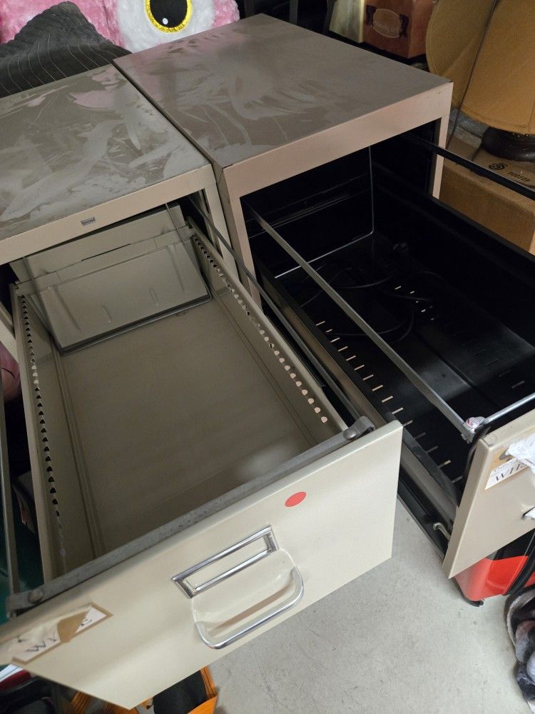 Filing Cabinets