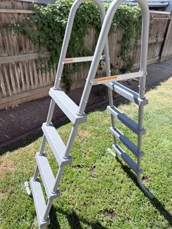 Above Ground Pool Ladder
