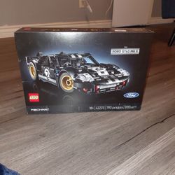 Lego Ford GT40 MK II #42223