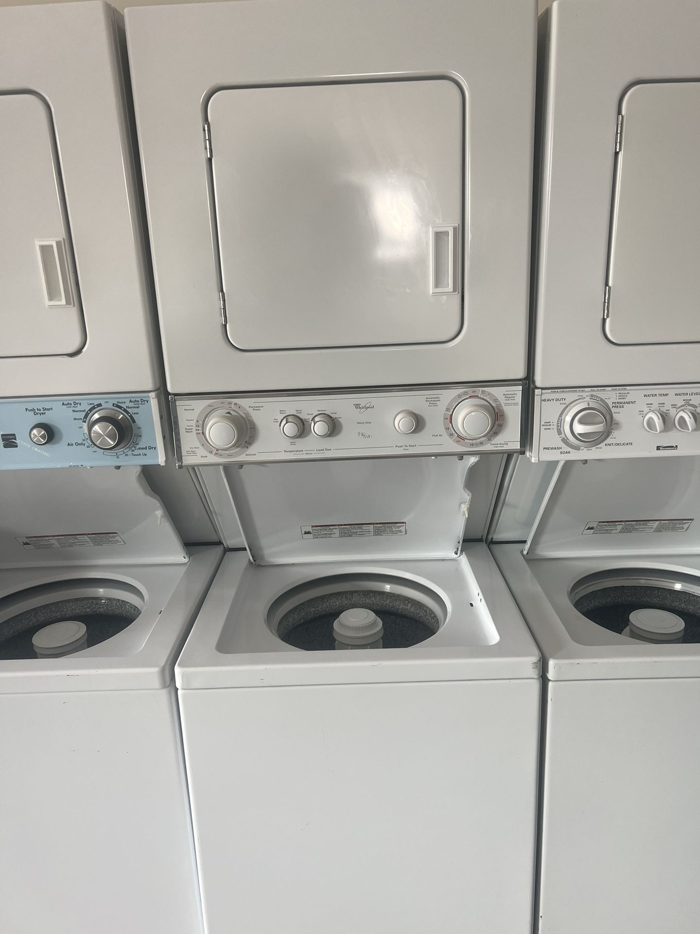 Whirlpool Washer and Dryer Center Stackable Set 