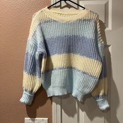 Women’s Sweater Size M 