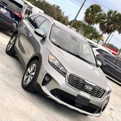 2019 KIA SORENTO  .BEST DEAL IN TOWN