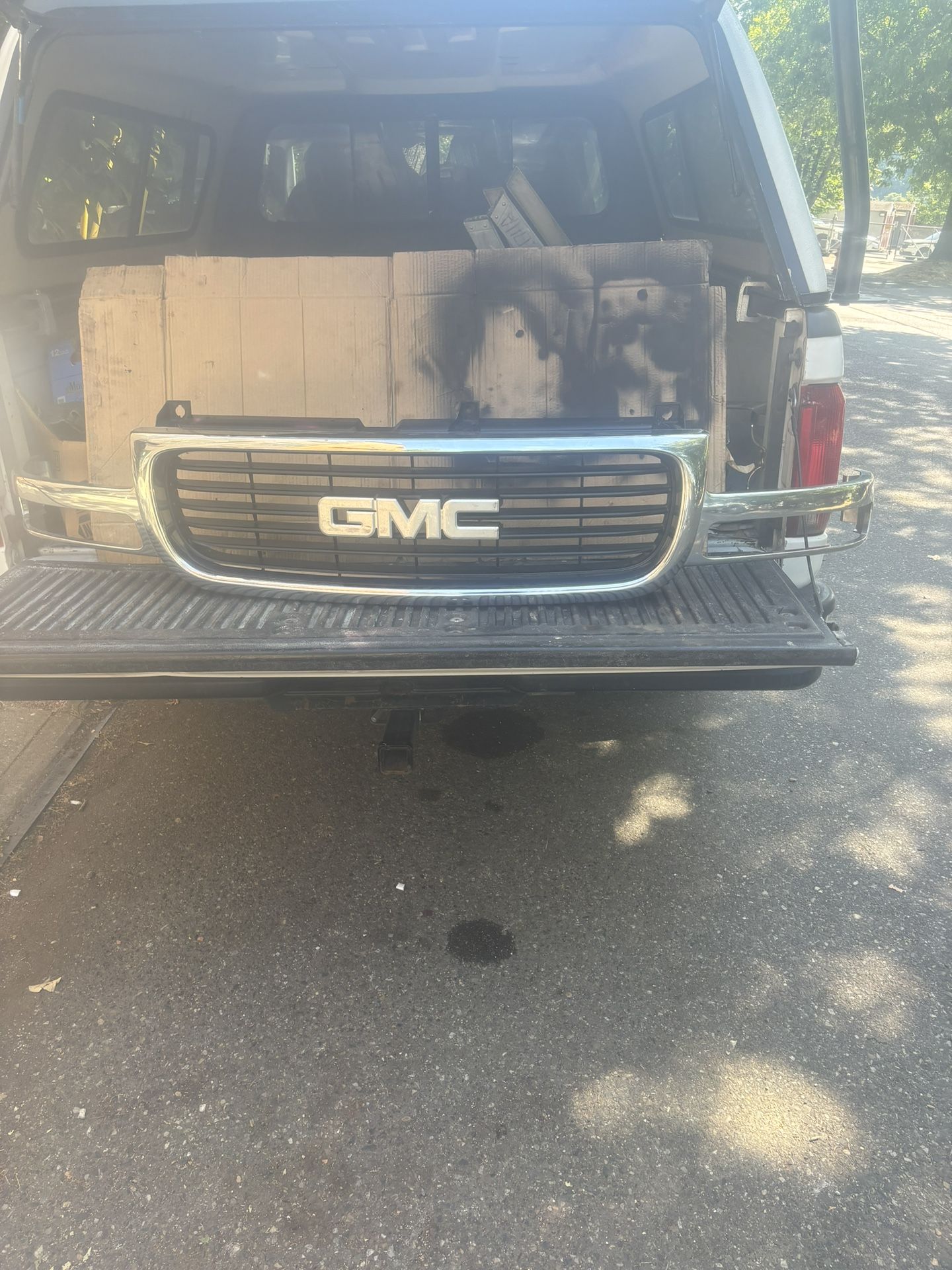 Grill for 2005 GMC Serria