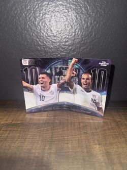 USA World Cup Pulisic and Landon Donovan soccer trading card