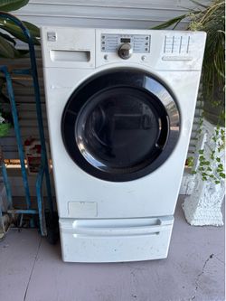 Dryer for sale is gas in good condition with pedestal