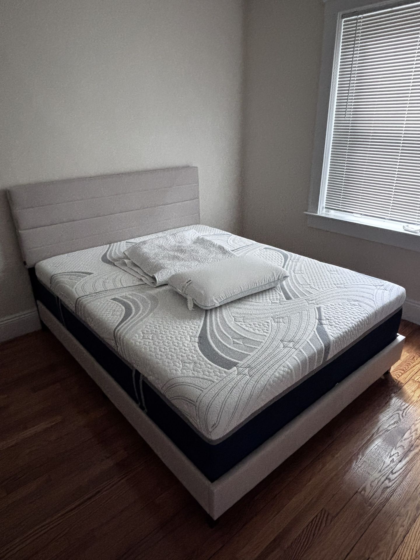 Queen Novaform Mattress Medium Firmness +bed frame