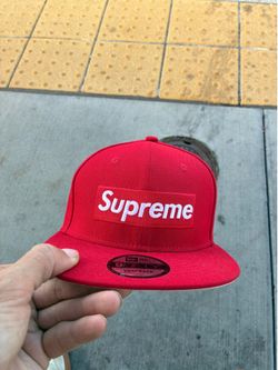 SUPREME New Era LA SnapBack Red
