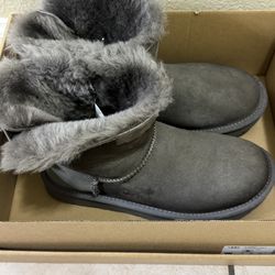 UGG Bailey Bow Winter Sheepskin Size 6 USA Gray