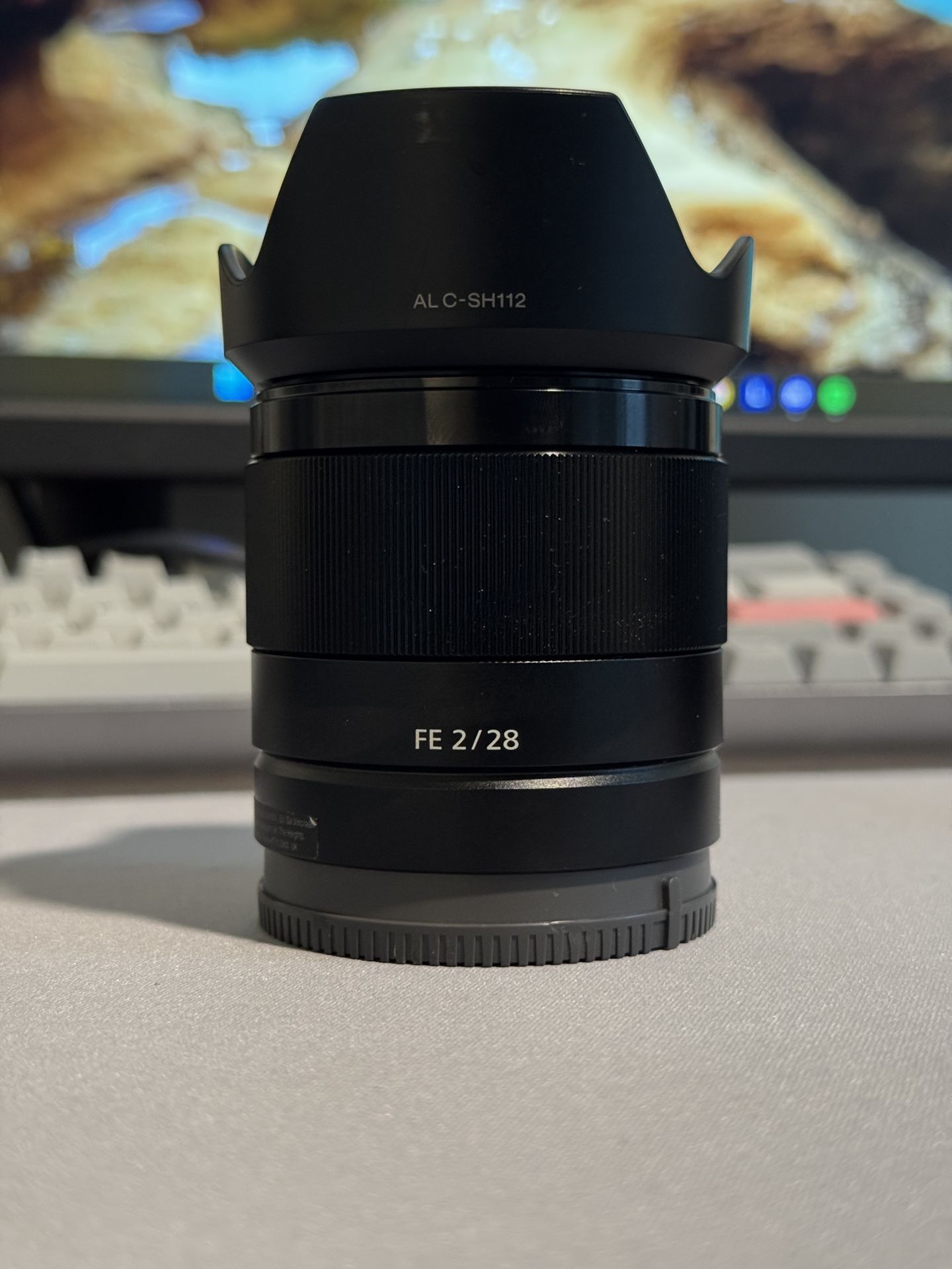 Sony 28mm F2
