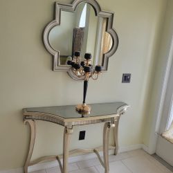 Entrance Table With Mirror 