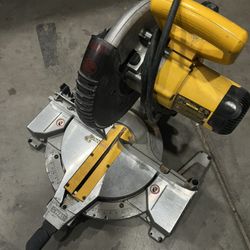 Dewalt Corded Miter Saw DW713