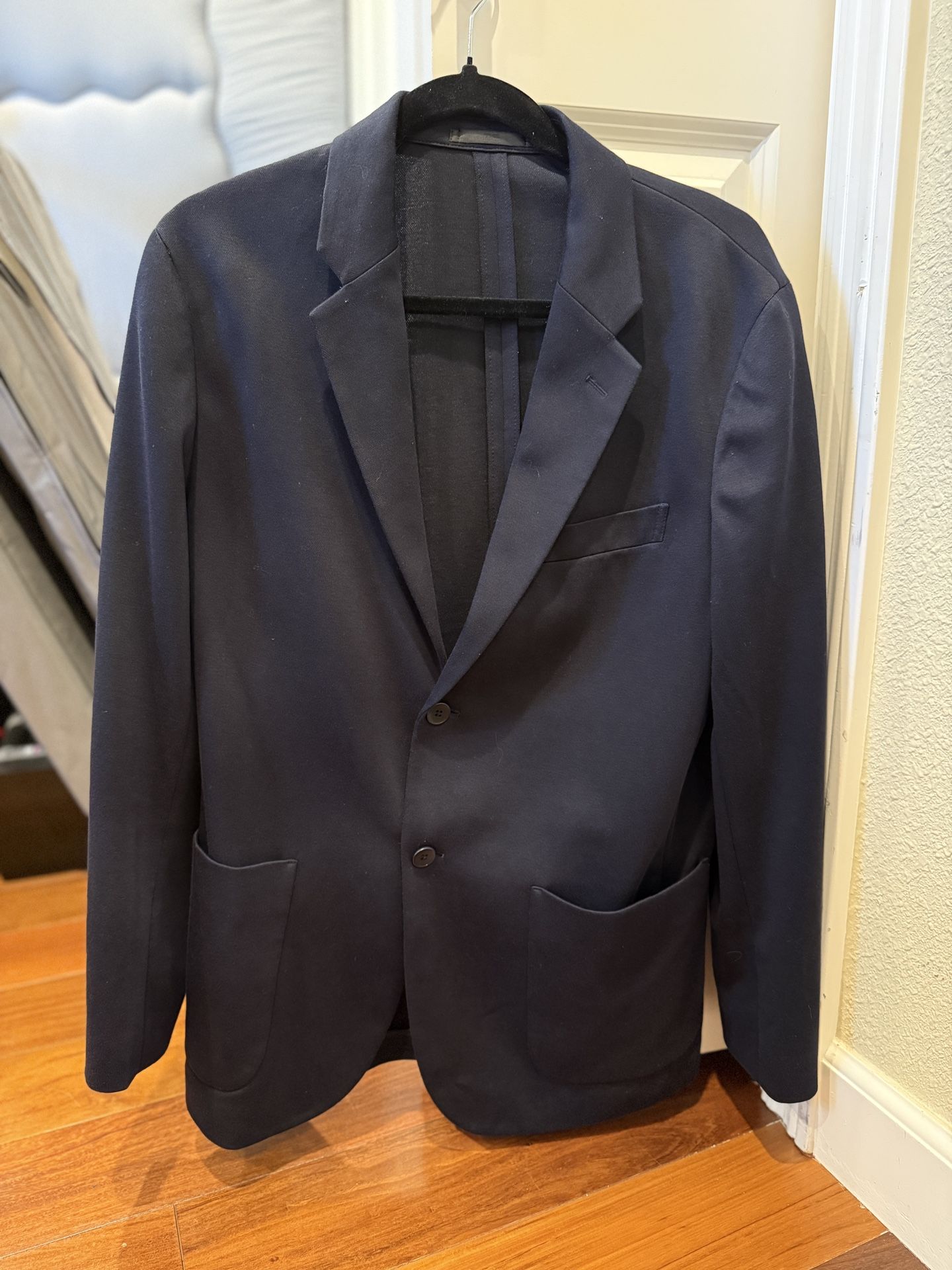 Uniqlo Airsense Navy Blazer Size M