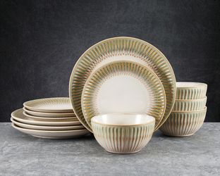 Pfaltzgraff Hensley Green 12 Piece Dinnerware Set for 4, Service For 4