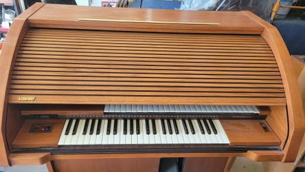 Lowry Organ