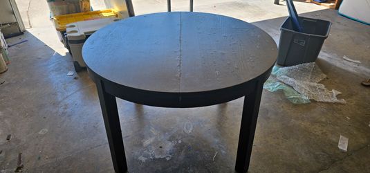 4-6 Seat Dining Table