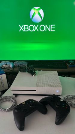 ⬜🎮 Xbox One S Console Gift Bundle 2 BLACK variation controllers Wired 2 player Fun Multiplayer