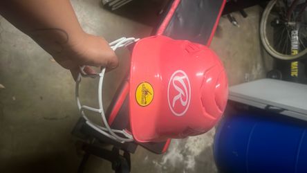 Softball helmet for girls