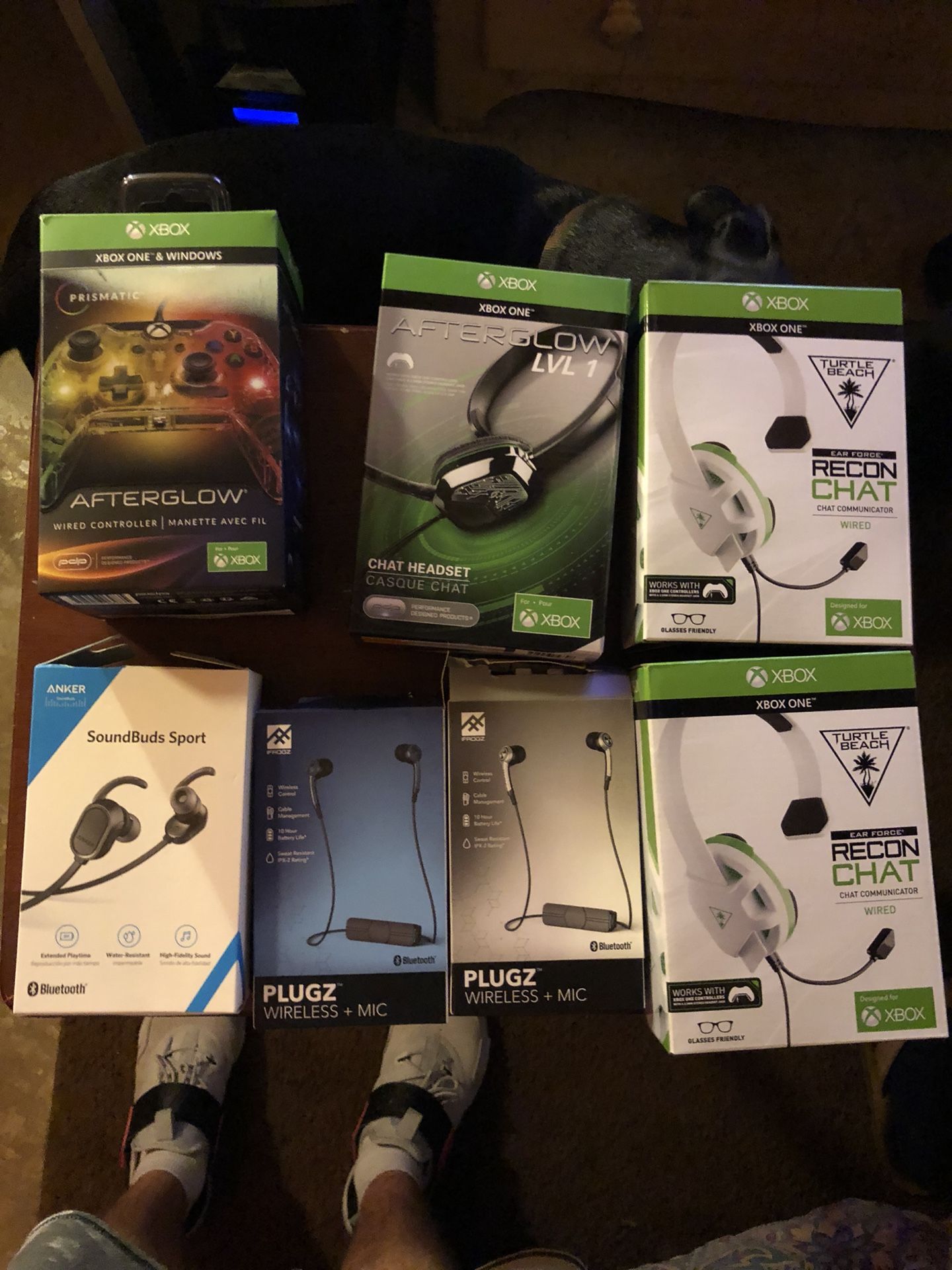 Xbox one headsets/ controller and wireless headphones