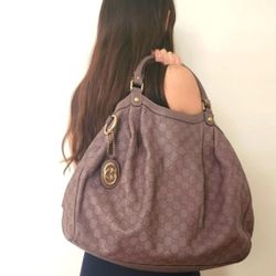 GUCCI - 'Sukey' LARGE Tote dark lavendar with detachable interlocking G Charm