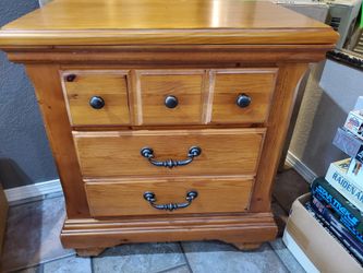 Solid Wood Night Stand Dreseer