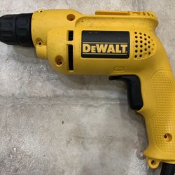DeWalt DW106 Corded 3/8" Variable Speed Heavy Duty Drill