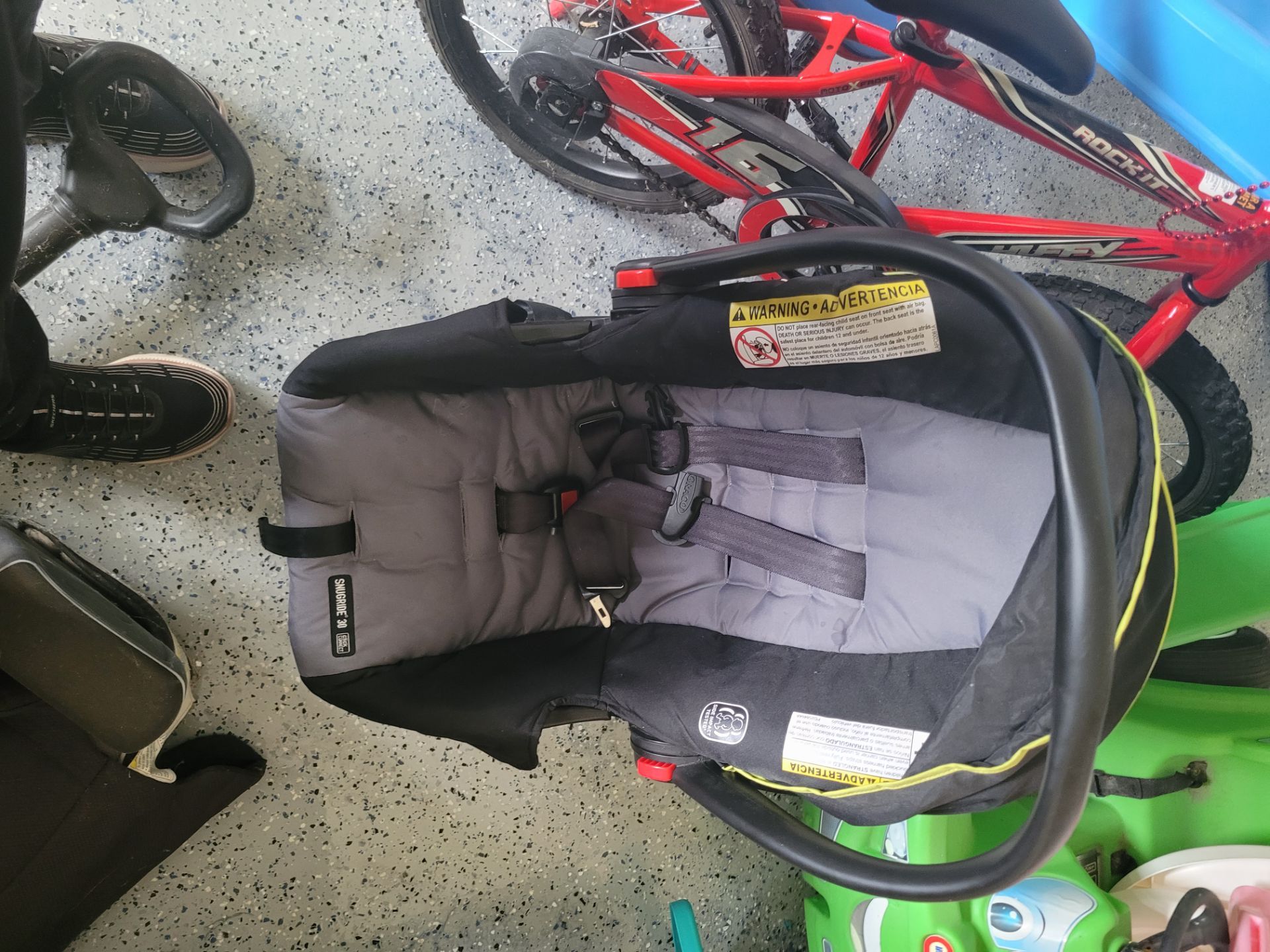 Baby car seat