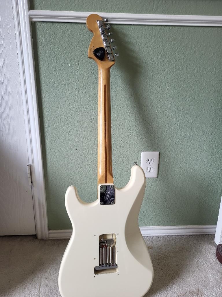 White Fender Stratocaster
