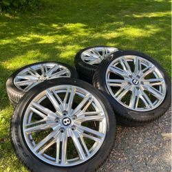 Original OEM Bentley Continental GT Flying Spur 3S. 