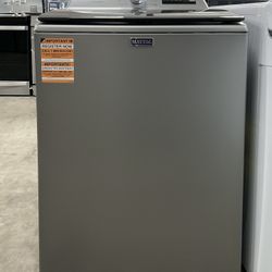 MAYTAG SMART 5.3 cu. ft. Top Load Washer w/Extra Power