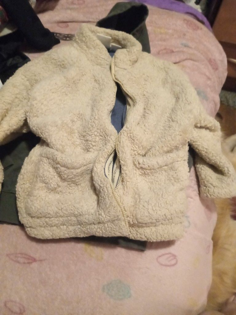 Sweater Size 2/3 Years