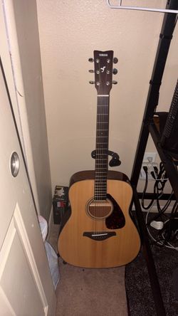 Yamaha Acoustic Guitar