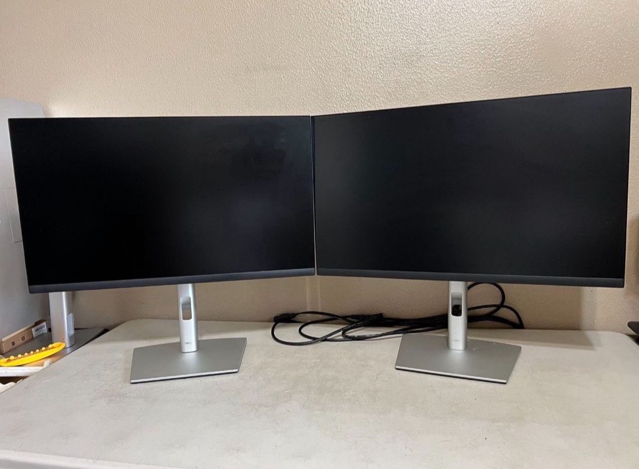 (2) DELL DUAL PROFESSIONAL DOUBLE MONITOR (2) /FULL FHD/USB HUB/IPS/HEIGHT ADJUST/TILT/PIVOT/SWIVEL/DP/HDMI/VGA/ (PRICE IS FOR BOTH)